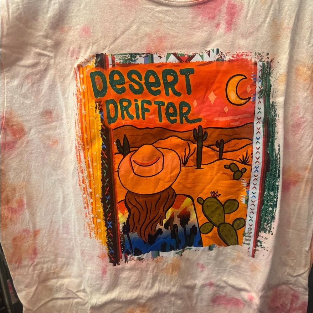 Gildan Desert Drifter Tee - White and Orange Pink